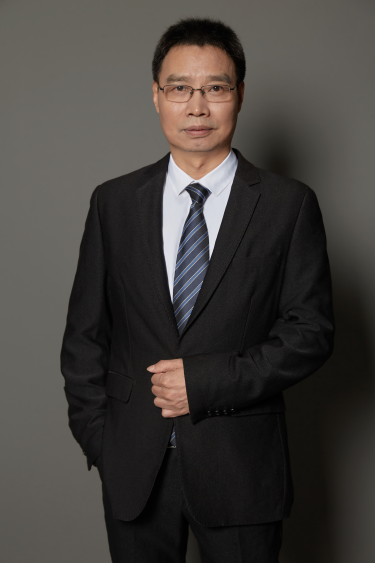 傅龍云